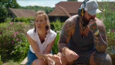 Handcuffed: Last Pair Standing